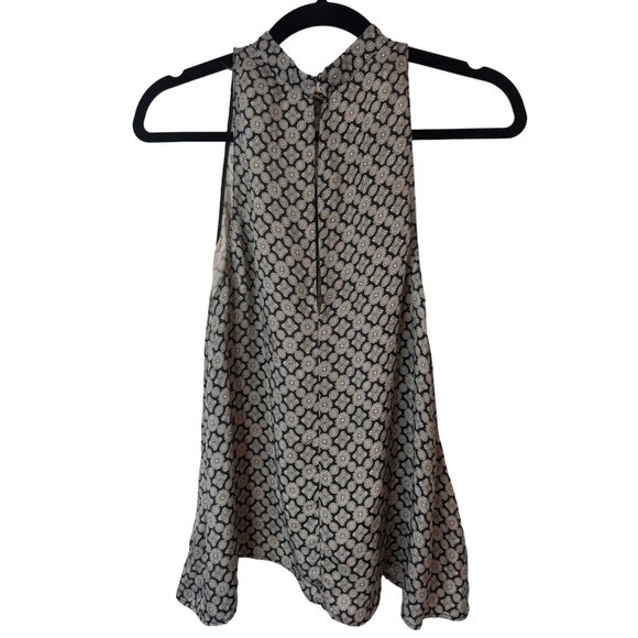 2/$30 ZARA Small Black & White Sleeveless Patterned Blouse - Picture 7 of 12